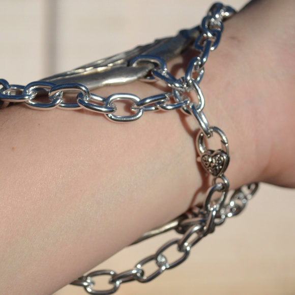 Antique Silver Gladiator Floral Wide Cuff Bracelet Victorian Bracer Spartan - Picture 6 of 7